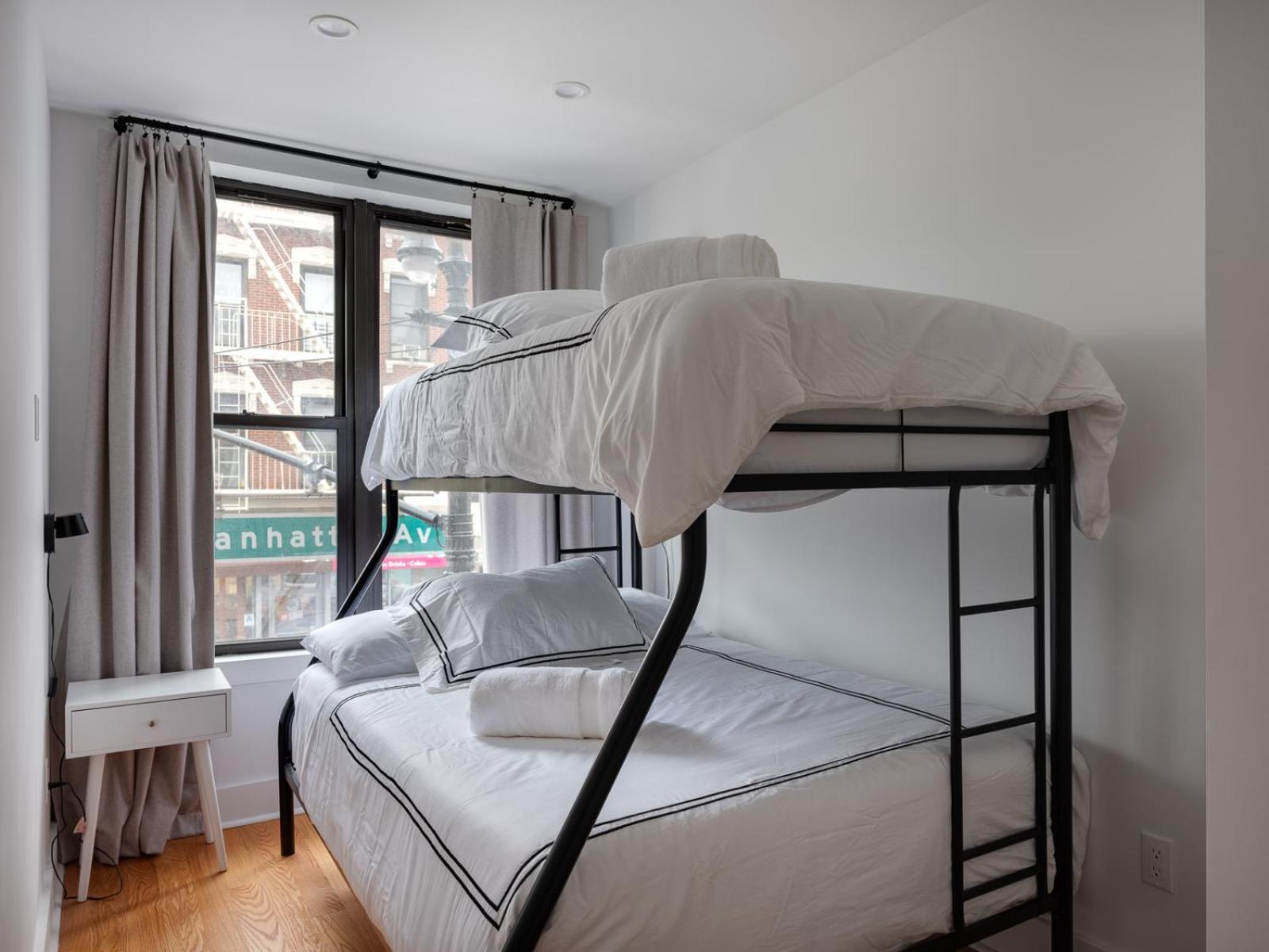Three Bedroom Brooklynite Suite! New York City Exterior photo